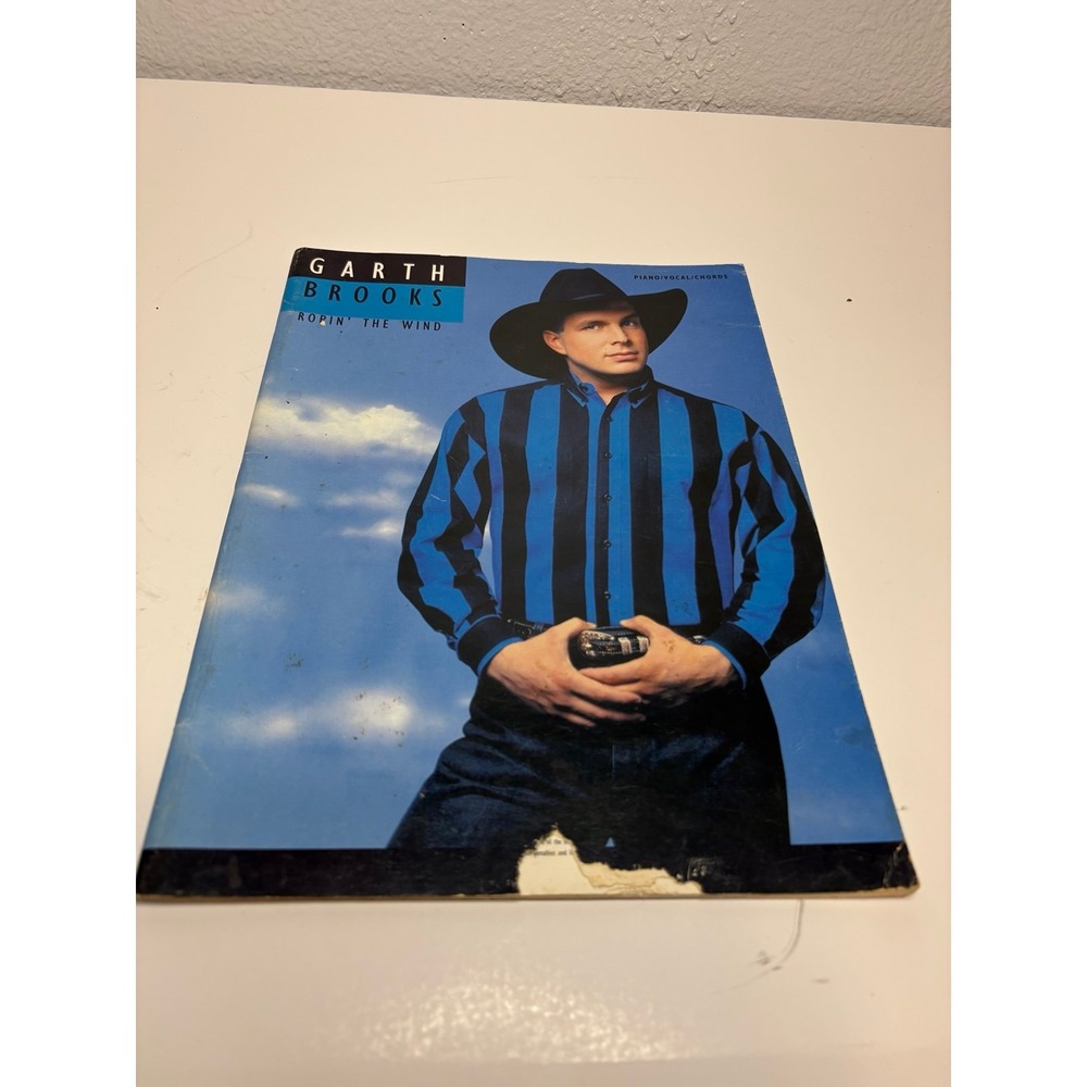 Vintage 1991 Garth Brooks Ropin The Wind Sheet Music Book